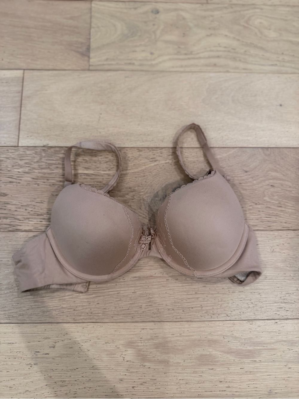 Victoria's Secret Smooth T-Shirt Bra in Nude Beige